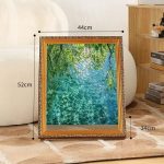 Oil painting cat scratching board