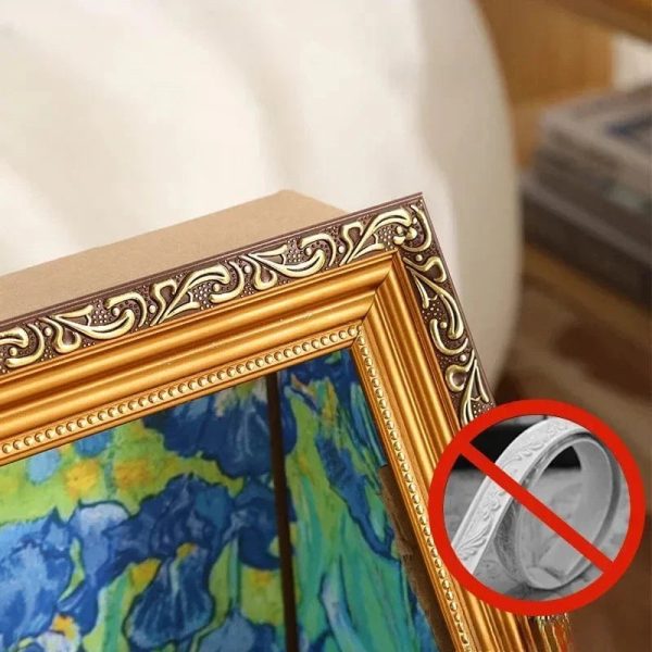 Oil painting cat scratching board