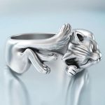 Beautiful Adjustable Cat Body Ring