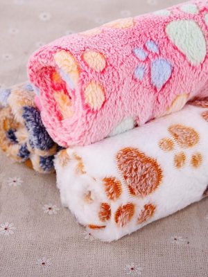Soft Flannel Cat Sleeping Blanket